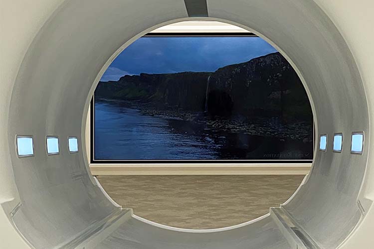 MRI検査室内モニター